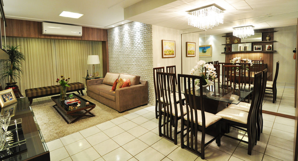 Apartamento de Natal tem sala planejada para suportar o calor