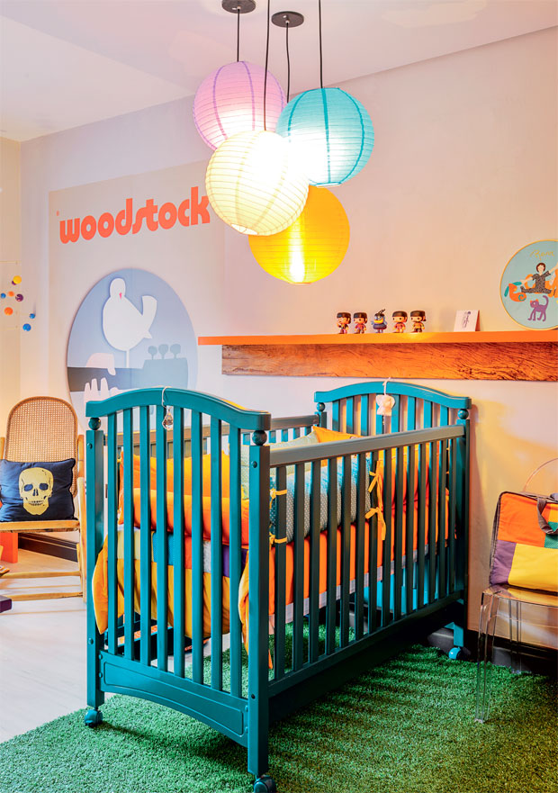 03b-avioes-e-rock-inspiram-decoracao-de-quarto-de-bebe