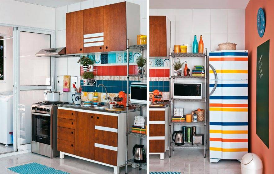 O mosaico de azulejos &eacute; uma solu&ccedil;&atilde;o em conta para fugir do lugar-comum. Faixas de adesivos &ndash; coloridas sobre o refrigerador e brancas sobre os m&oacute;veis de madeira- customizam o ambiente. Tinta com efeito lousa completa a parede. Projeto de F&aacute;bio Galeazzo.