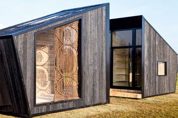 Cabana de 16 m² serve de moradia temporária para artistas e escritores
