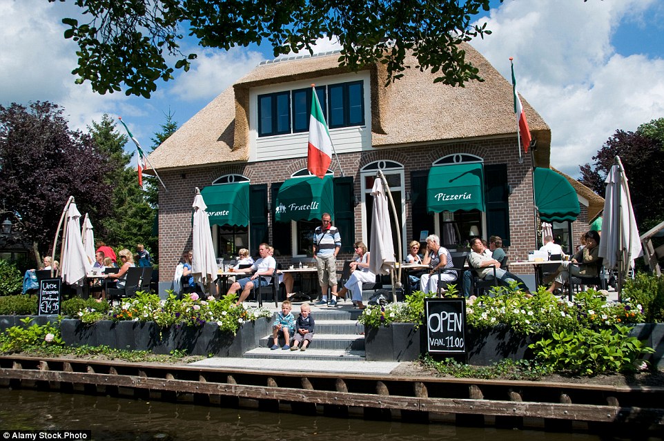 07-veneza-holandesa-giethoorn