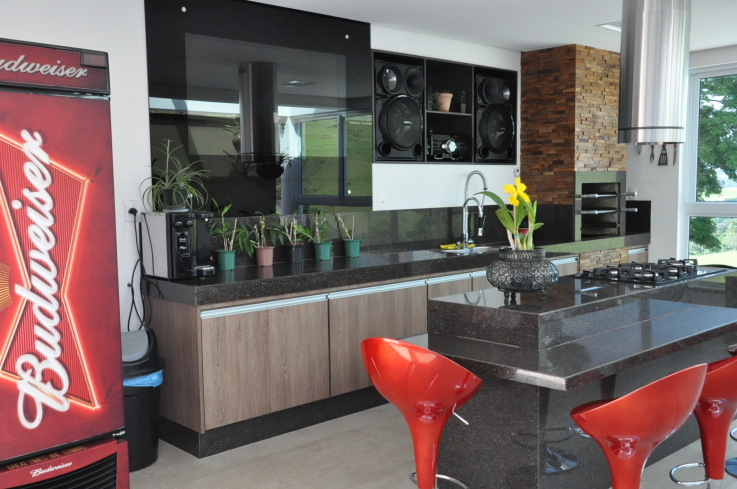 10-cozinhas-com-ilha-projetadas-por-membros-do-casapro (6)