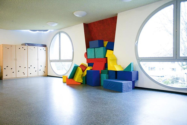 3-escola-infantil-tem-formato-de-gato-gigante