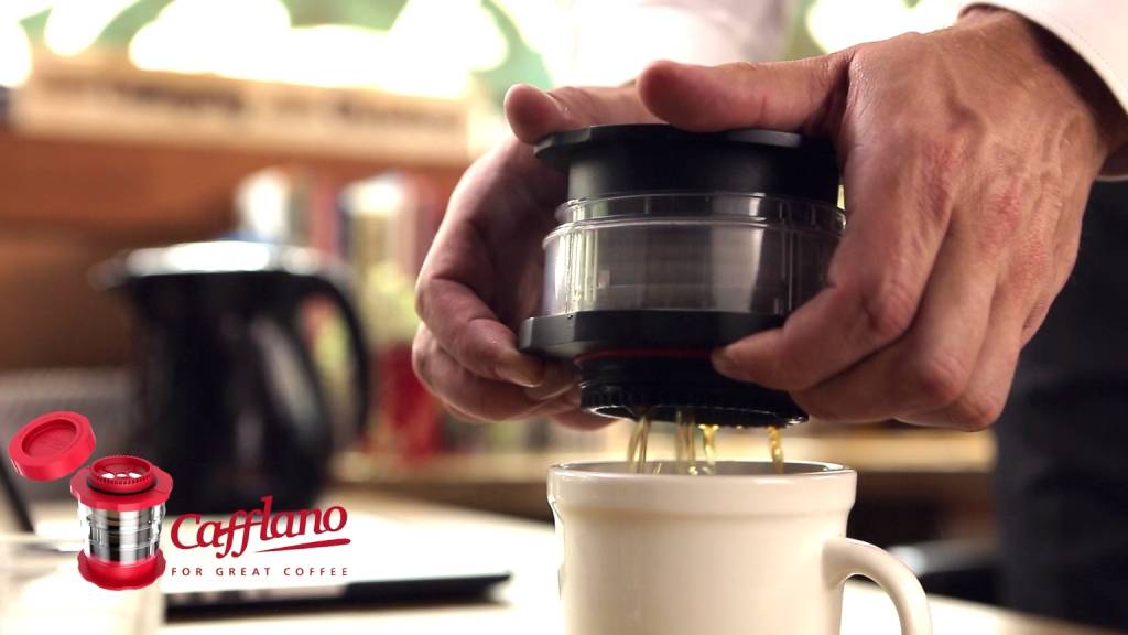 01-cafeteira-portatil-cafflano-kompact