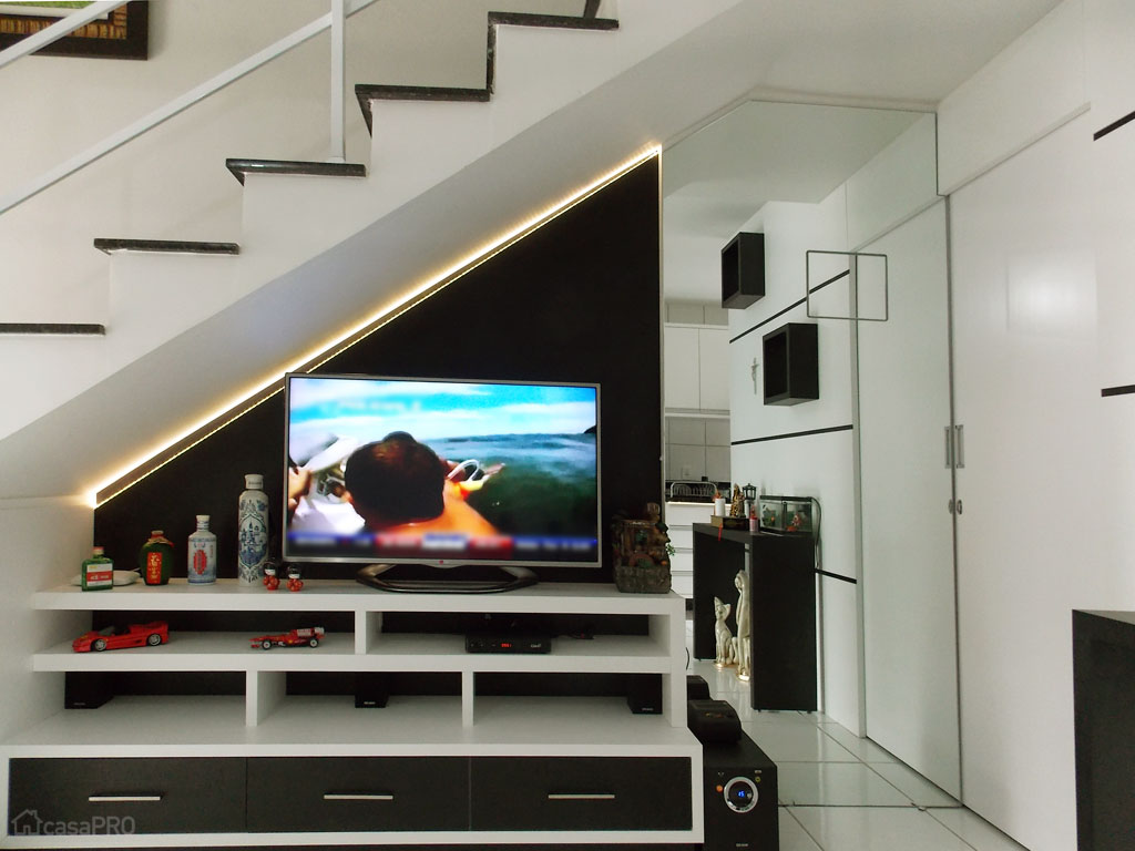 10 soluções para aproveitar o espaço embaixo da escada