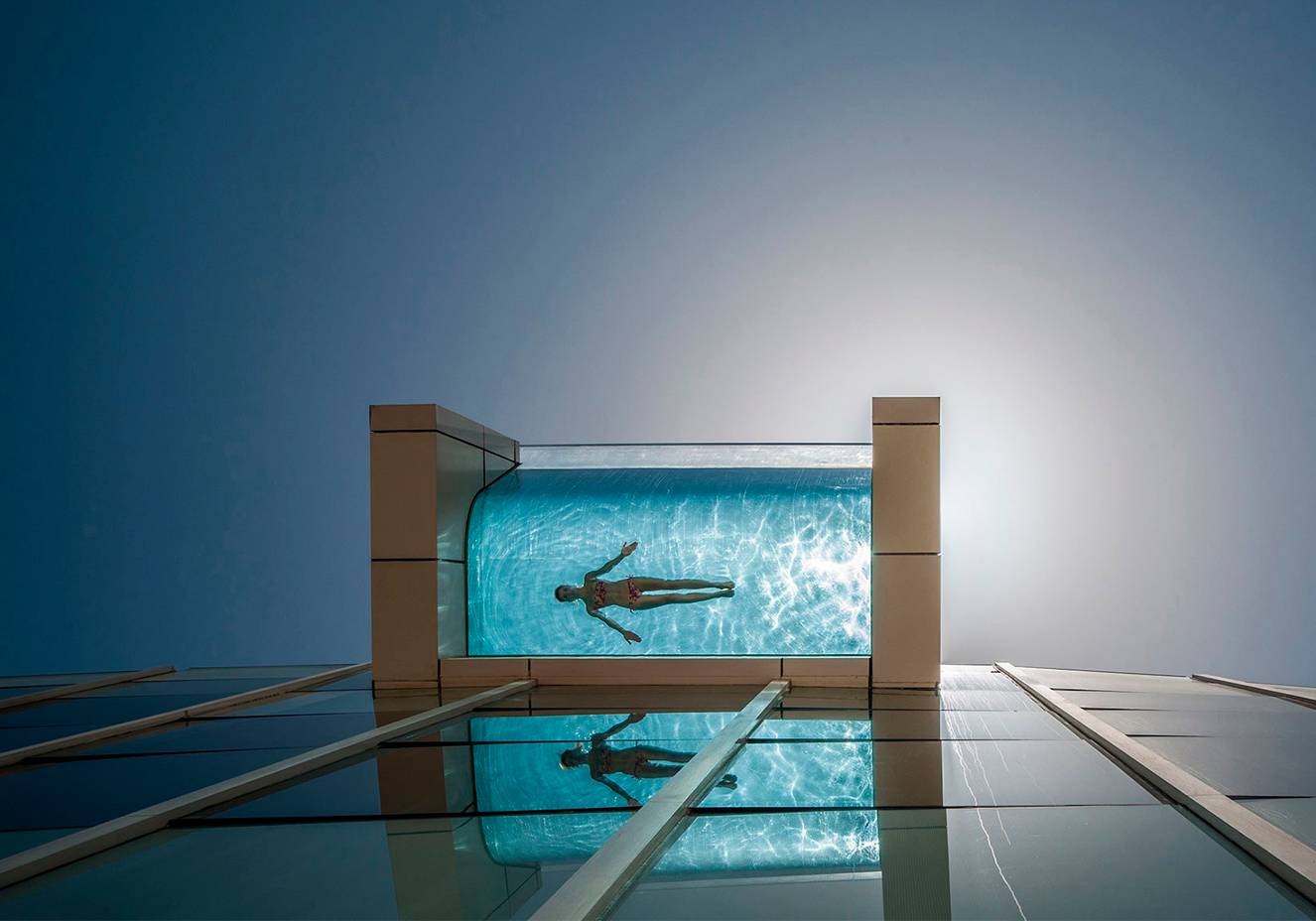 Estas são as 7 piscinas mais ousadas do mundo
