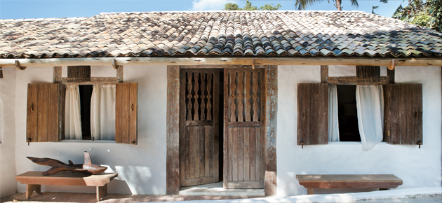 Casa de artesão em Trancoso vira refúgio paradisíaco