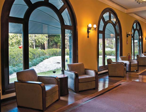 O Bar da Lareira fica no Grande Hotel Senac Campos do Jord&atilde;...