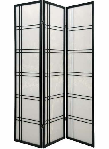 De madeira e papel, o biombo da Tsuruya no Futton (1,80 x 1,35 m) custa 590 r...