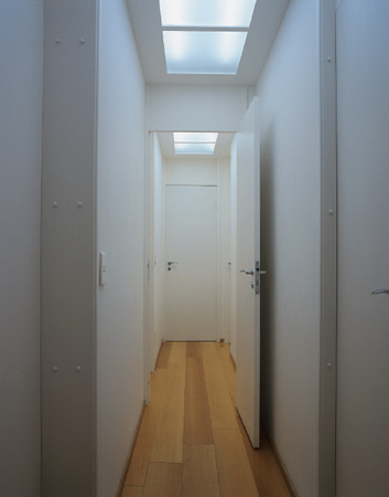 Com forro de gesso e vidro