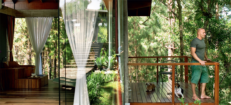 Casa de campo possui um chalé anexo de 24 m2 com ofurô