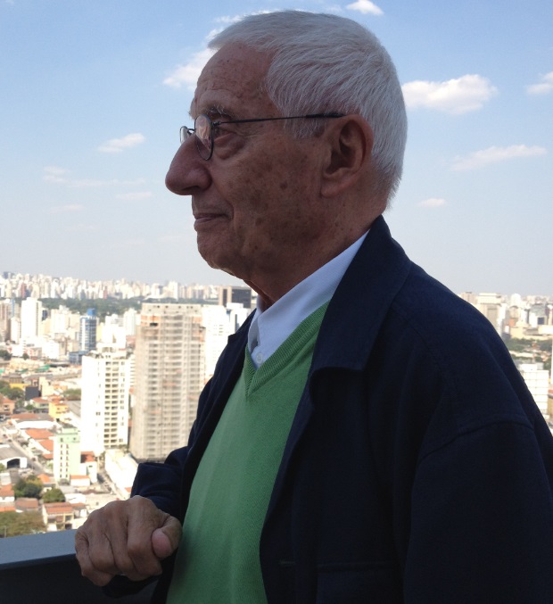 Alessandro Mendini visita a revista CASA CLAUDIA