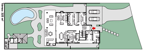No t&eacute;rreo, a varanda integra o lazer ao interior da casa. O hall divide a pl...