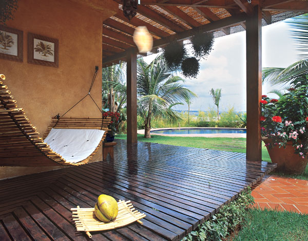 Deck: garapa (MF Madeiras)