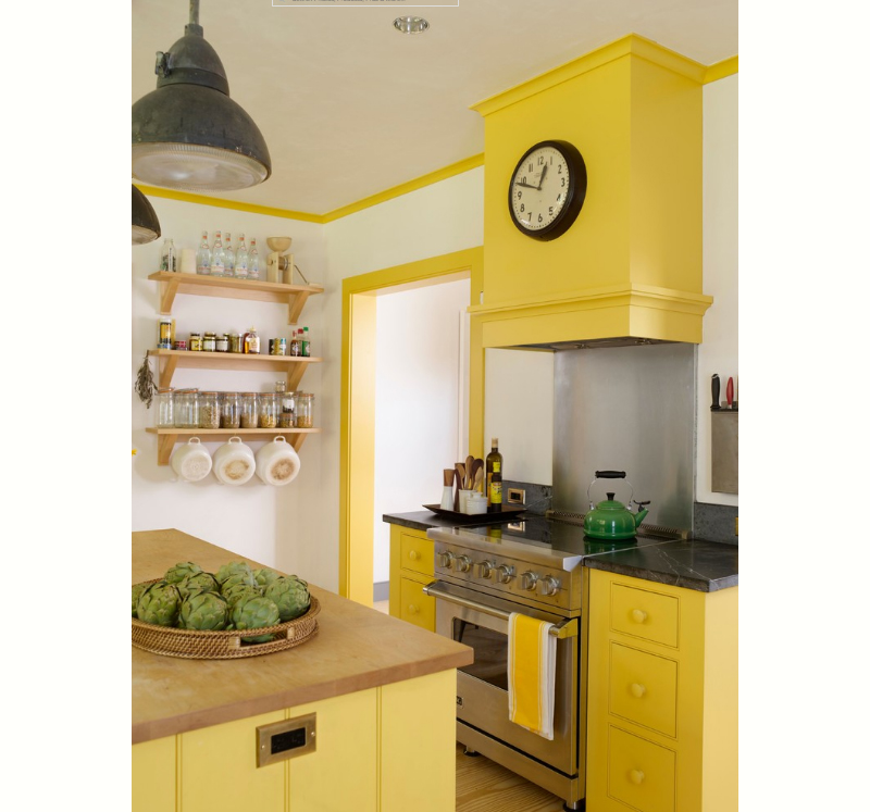cozinha-amarela-com-coifa-colorida