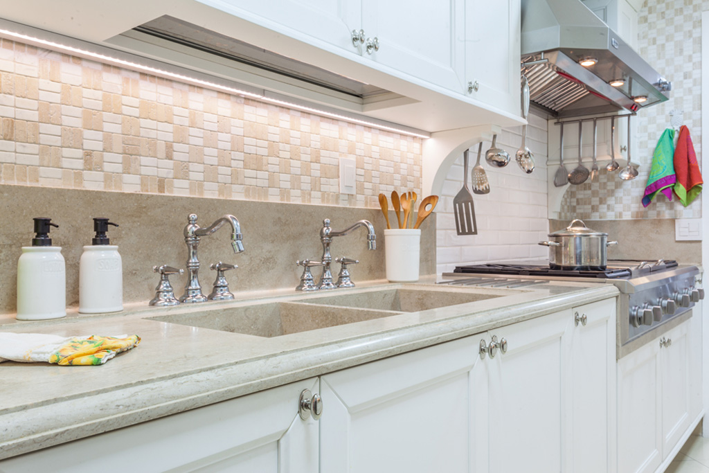 subway-tiles-8-cozinhas-que-apostam-no-revestimento (10)