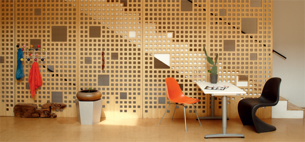 Casa chinesa emprega o bambu em painéis, armários e estantes