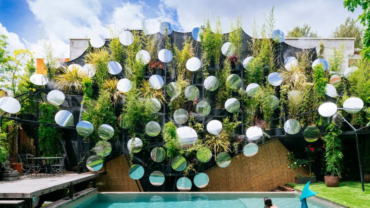 01-jardim-vista-parede-montagem-espelhos