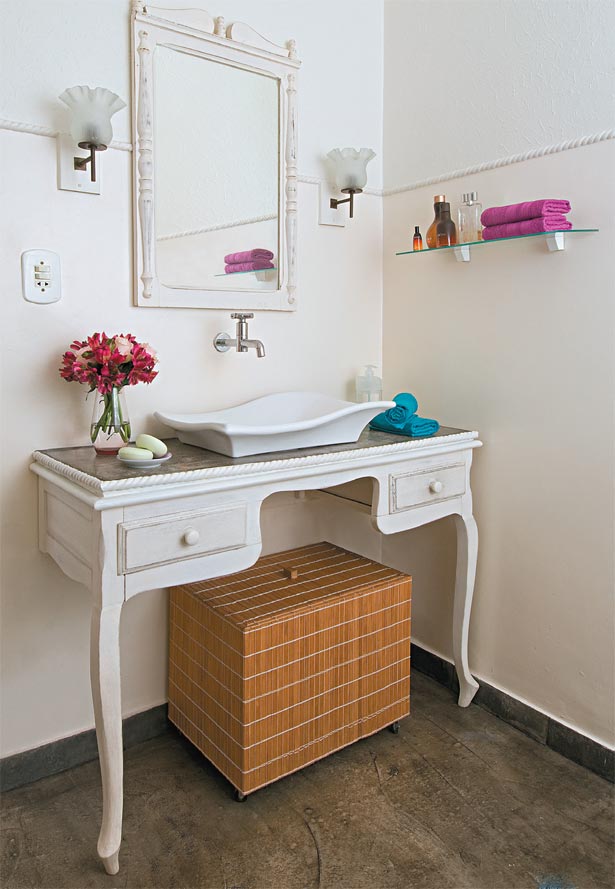 01_mc24_antesdepois_86_penteadeira