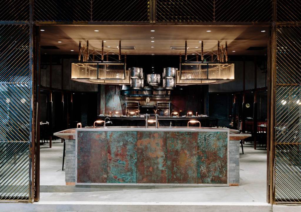 01-restaurante-rhoda-hong-kong-decor-queimada-defumada-tecnicas-chef