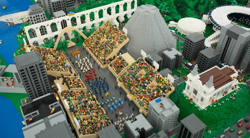 02-lego-homenageia-rio-de-janeiro-com-maquete-gigante-da-cidade