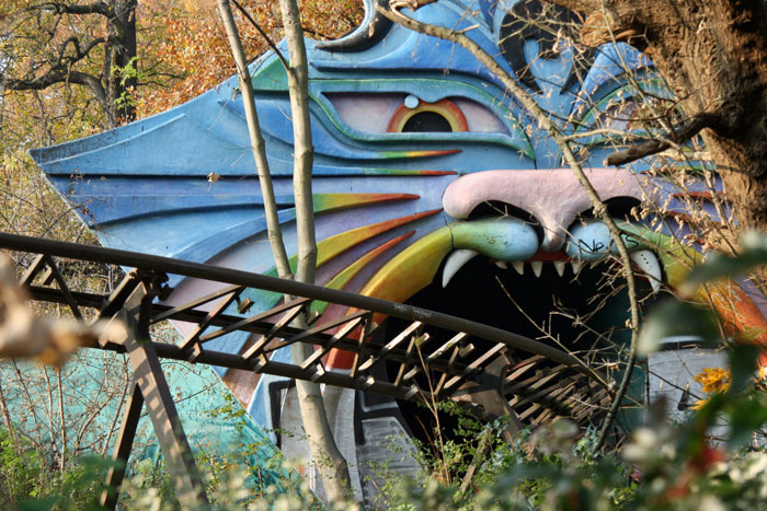 07a-parques-de-diversoes-abandonados-mais-medonhos-do-mundo