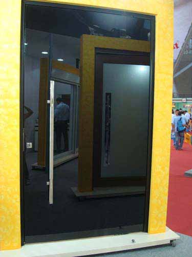 Na Feicon, as esquadrias apareceram com maiores dimens&otilde;es e liberdade criati...