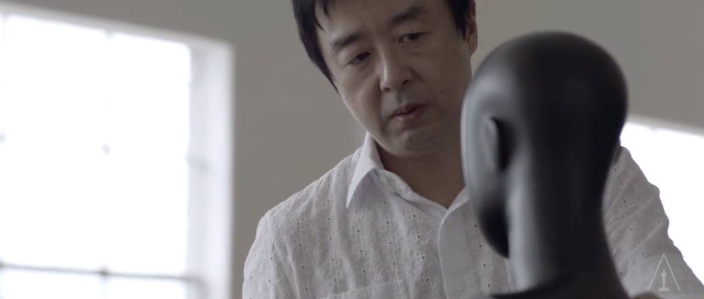 Jum Nakao cria vestido de papel para Hollywood Costume Museum