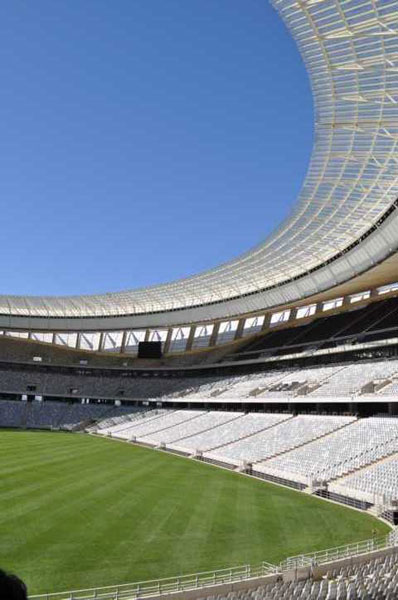 Mais uma vista do Est&aacute;dio Moses Mabhida em Durban