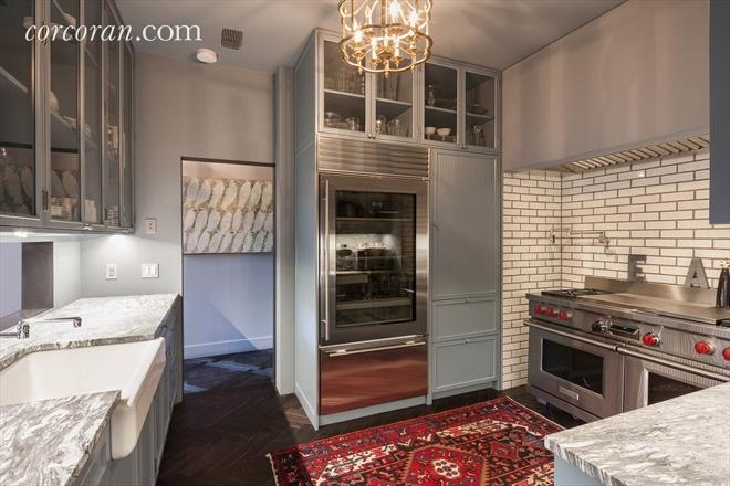 Casa alugada por Taylor Swift está à venda por 24,5 milhões de dólares