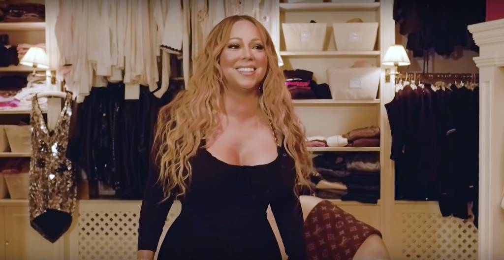 Mariah Carey mostra seu closet digno de diva em vídeo