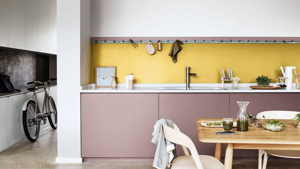dulux-colour-of-the-year-2018-playful-dynamic-kitchen-inspiration-uk-03_0