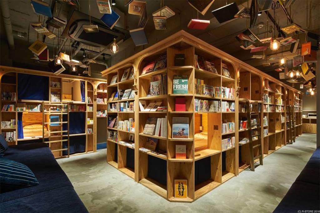 livraria com cama