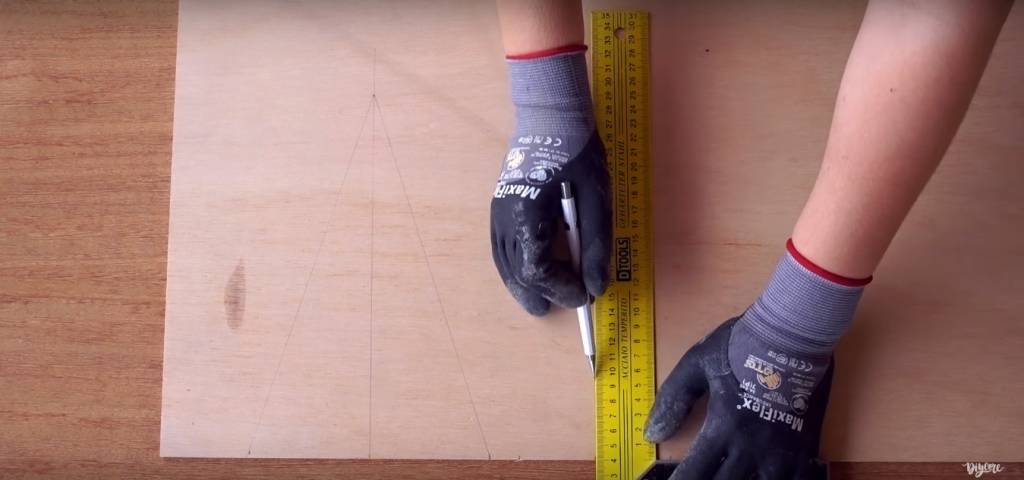 1-árvore de natal de madeira para decorar a mesa