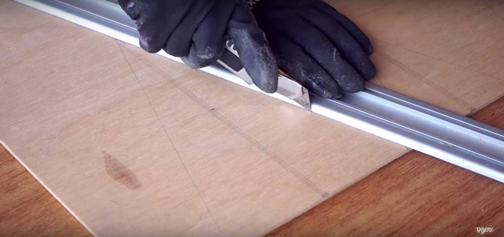3-árvore de natal de madeira para decorar a mesa