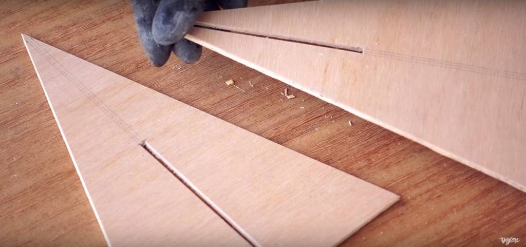 4-árvore de natal de madeira para decorar a mesa