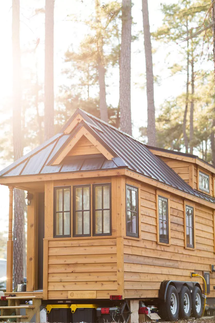 mini-casa lora higgings