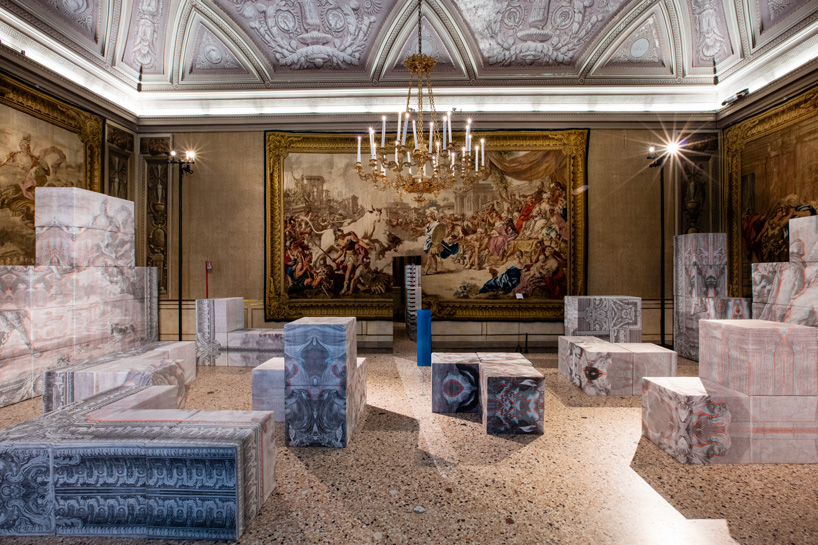 alcantara-decoding-royal-palace-milan-constance-guisset-qu-lei-lei-sabine-marcelis-space-popular-designboom-5 alcantara-decoding-royal-palace-milan-constance-guisset-qu-lei-lei-sabine-marcelis-space-popular-designboom-5