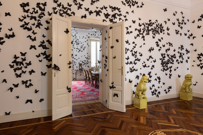 carlos-amorales-accursed-hour-fondazione-pini-designboom-1 carlos-amorales-accursed-hour-fondazione-pini-designboom-1