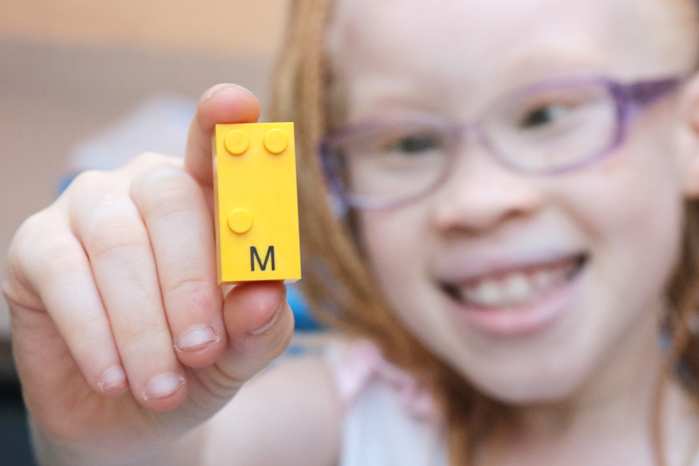 LEGO-BRAILLE-BRICKS (2) LEGO-BRAILLE-BRICKS (2)