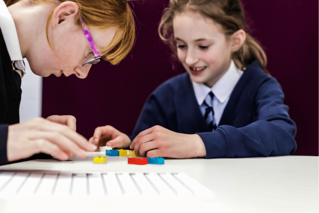LEGO-BRAILLE-BRICKS (2) LEGO-BRAILLE-BRICKS (2)