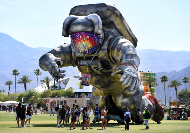 Poetic-Kinetics-Overview-Effect-2019-coachella