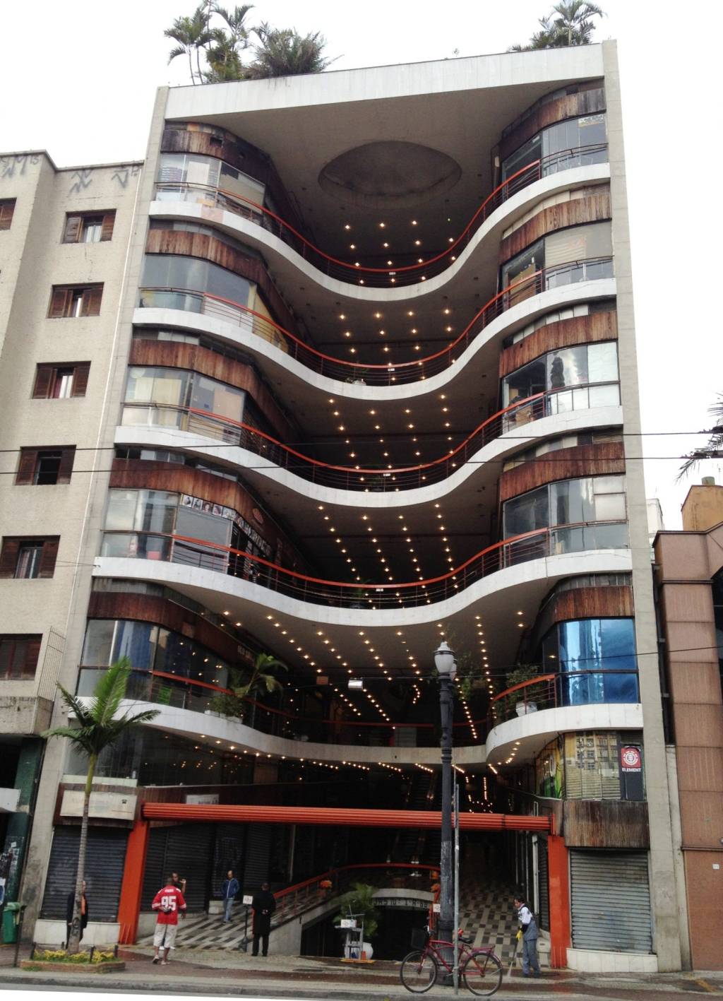 01-galeria-do-rock-em-sao-paulo-é-marco-na-arquitetura 01-galeria-do-rock-em-sao-paulo-é-marco-na-arquitetura