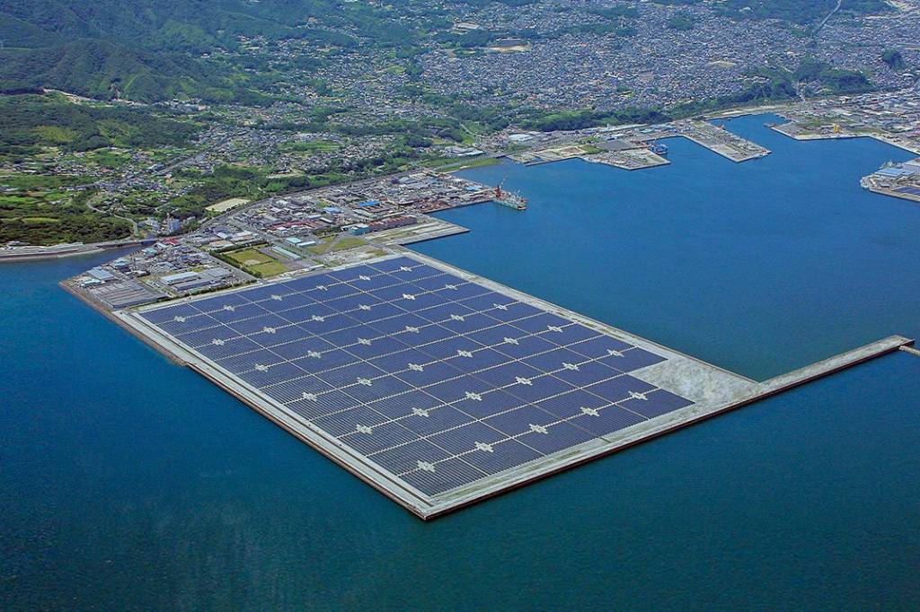 02-ilhas-solares-flutuantes-podem-ajudar-a-diminuir-emissões-de-CO2 02-ilhas-solares-flutuantes-podem-ajudar-a-diminuir-emissões-de-CO2