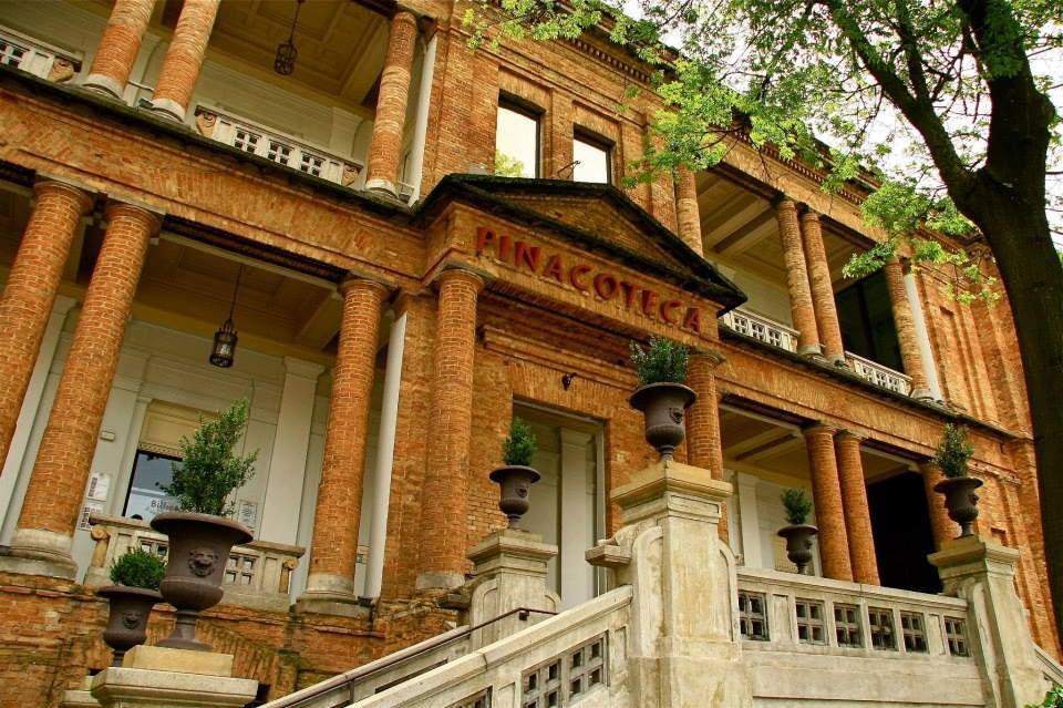 02-pertinho-do-trem-conheca-museus-em-sp-proximos-da-cptm pinacoteca
