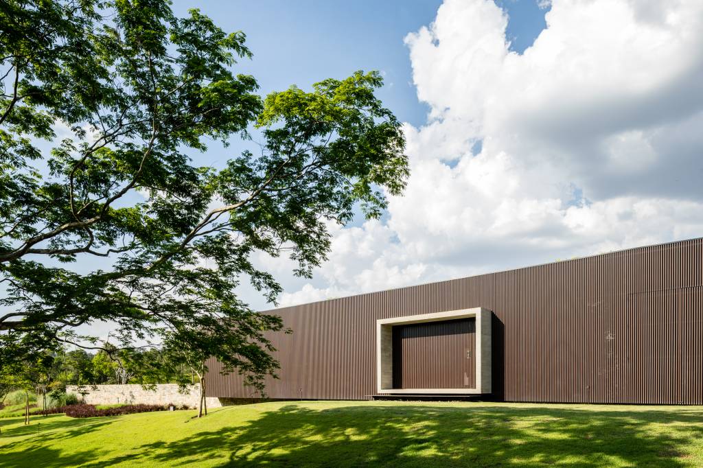 1-casa-em-bragança-paulista-promove-mergulho-na-paisagem