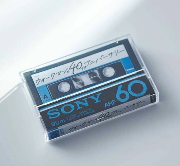 4-sony-walkman 4-sony-walkman