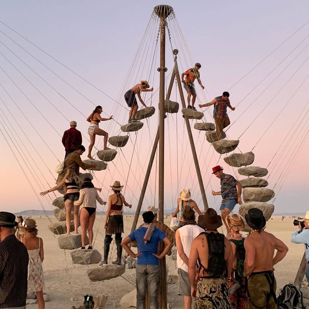 05-instalacoes-agitam-o-burning-man-2019 05-instalacoes-agitam-o-burning-man-2019