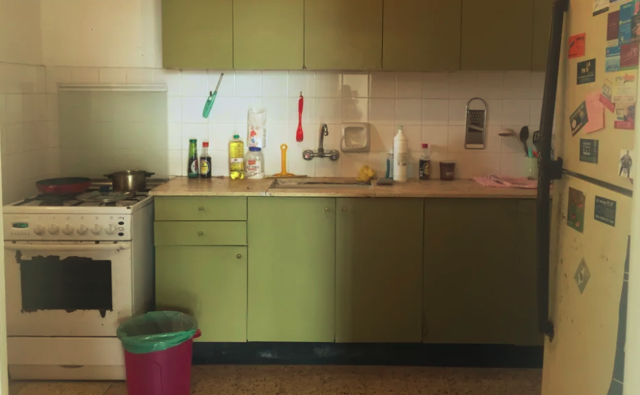 5-apartamento-cinzento-em-tel-aviv-agora-e-alegre-e-colorido 5-apartamento-cinzento-em-tel-aviv-agora-e-alegre-e-colorido