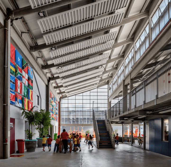 7-andrade-morettin-arquitetos-reaproveita-galpões-industriais-em-escola 7-andrade-morettin-arquitetos-reaproveita-galpões-industriais-em-escola